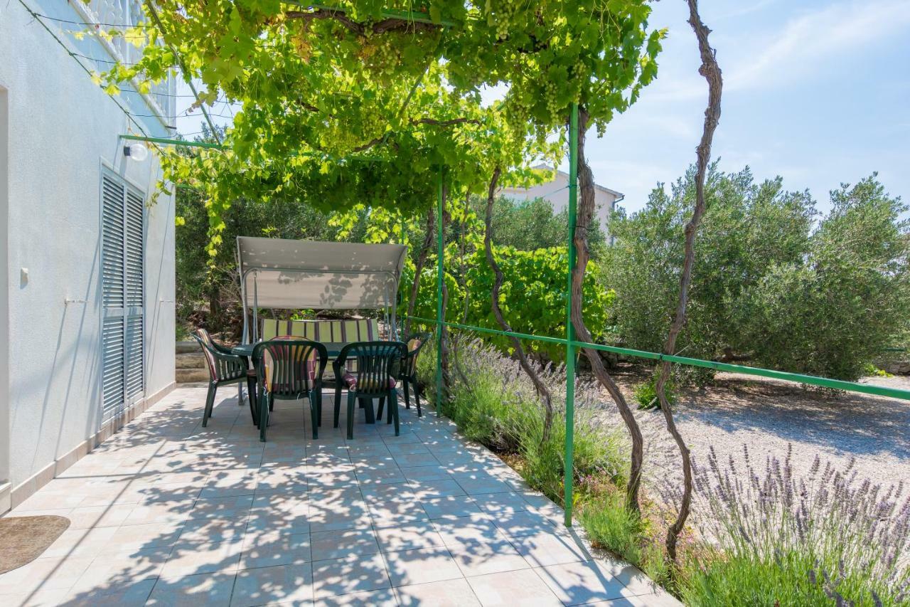Olive Gardens Apartment Primosten Luaran gambar