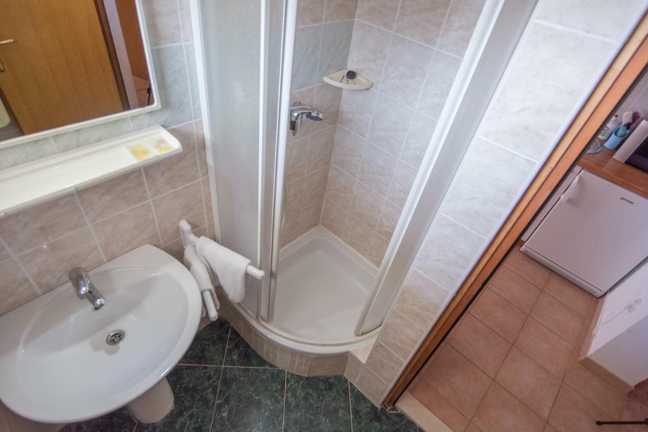 Olive Gardens Apartment Primosten Luaran gambar