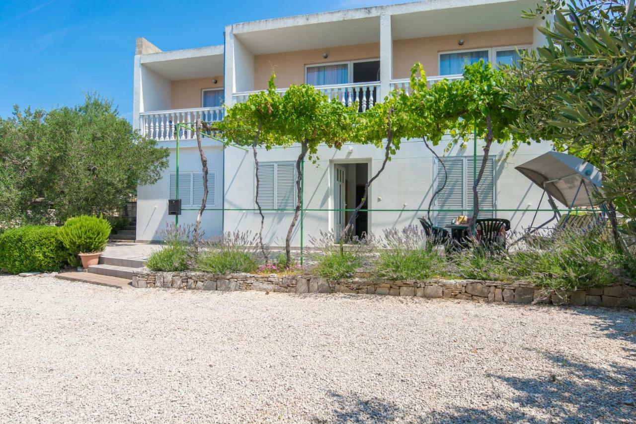 Olive Gardens Apartment Primosten Luaran gambar