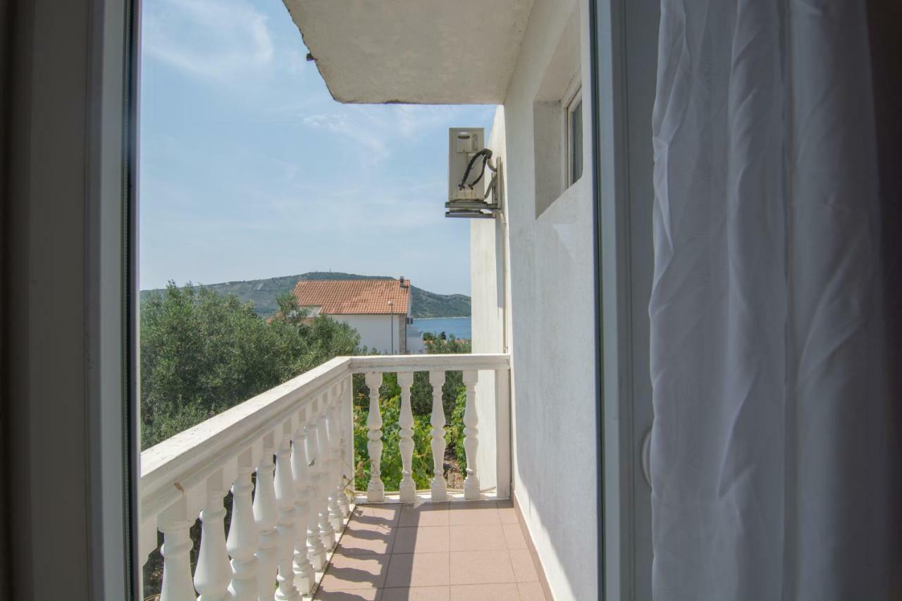 Olive Gardens Apartment Primosten Luaran gambar