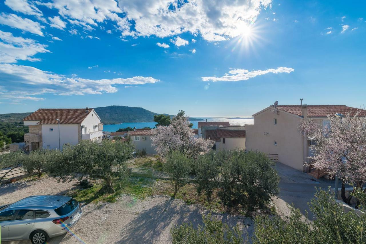 Olive Gardens Apartment Primosten Luaran gambar