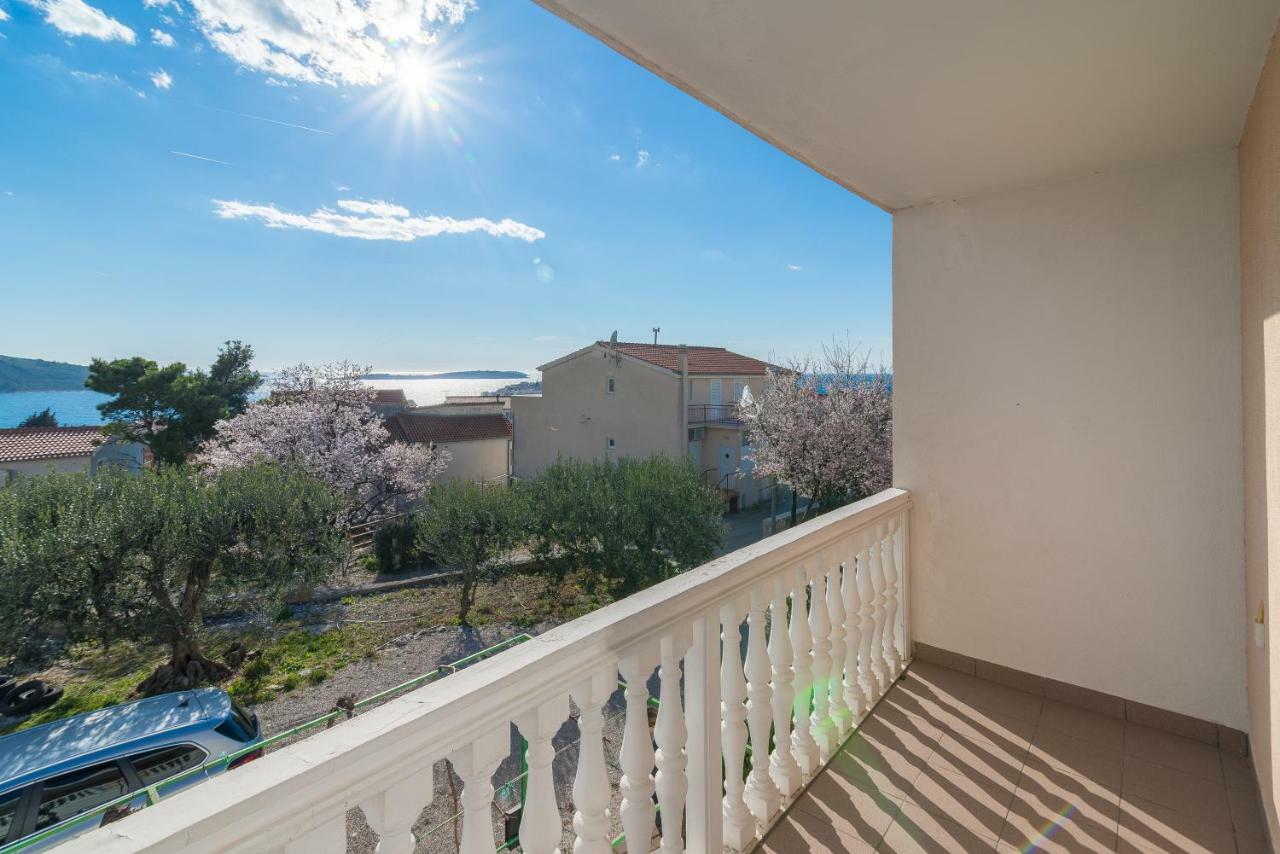 Olive Gardens Apartment Primosten Luaran gambar